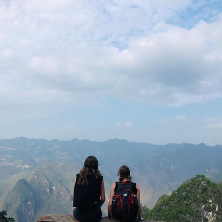 Hotel Ha Giang Yolo House And Loop Tours Esterno foto