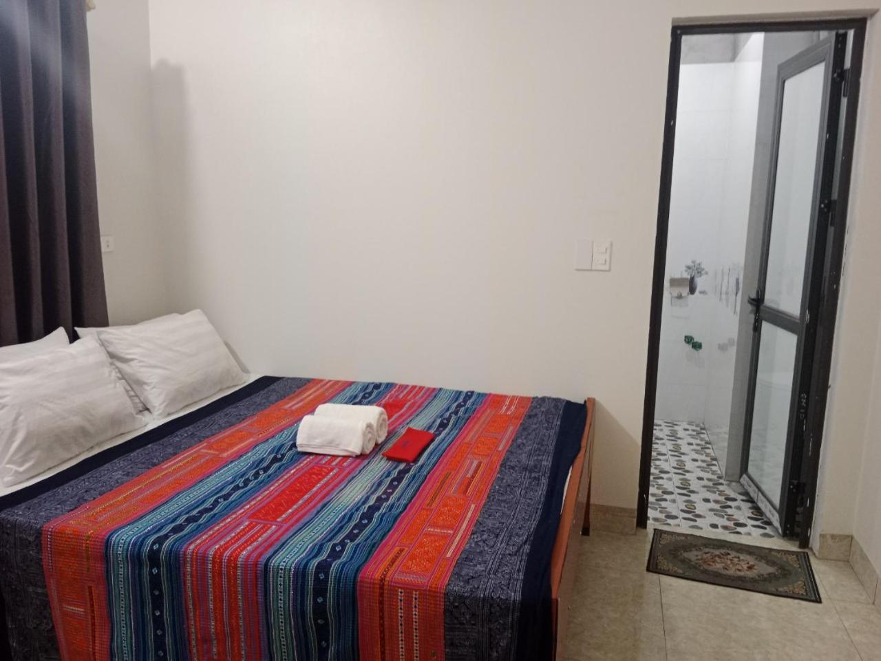 Hotel Ha Giang Yolo House And Loop Tours Esterno foto
