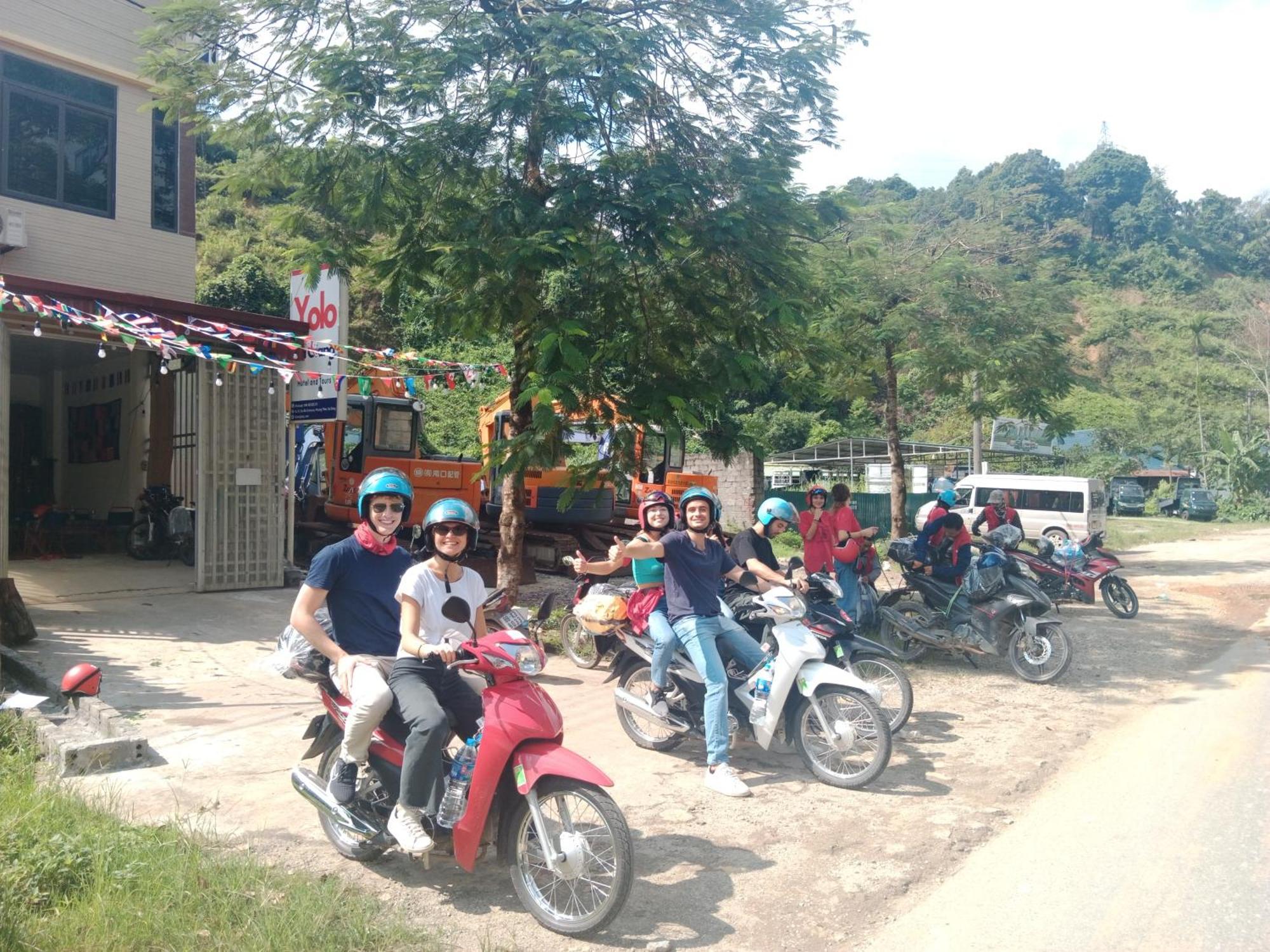 Hotel Ha Giang Yolo House And Loop Tours Esterno foto
