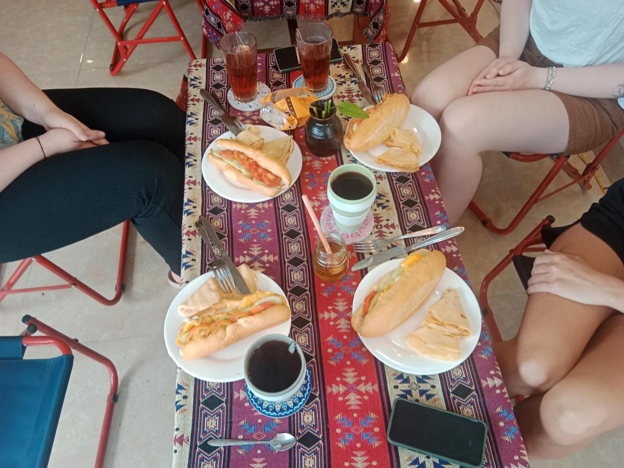 Hotel Ha Giang Yolo House And Loop Tours Esterno foto