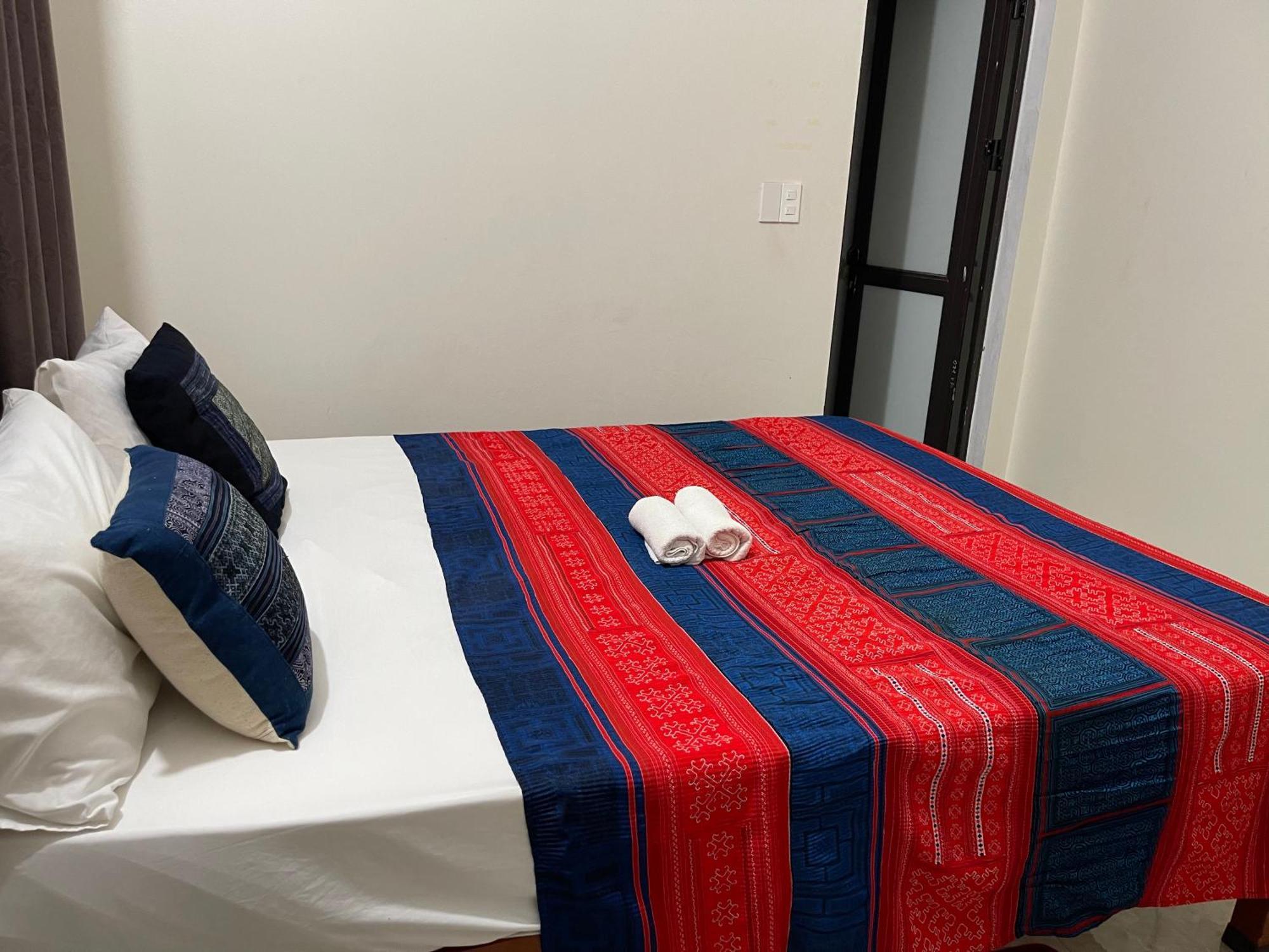 Hotel Ha Giang Yolo House And Loop Tours Esterno foto